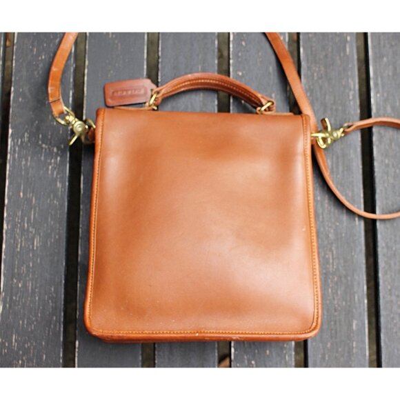 Coach Vintage - Station Bag 5130 (Willis) in British Tan, USA - 1980s - Picture 10 of 15